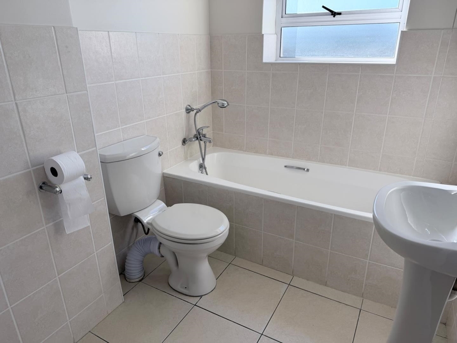 To Let 2 Bedroom Property for Rent in Century City Western Cape